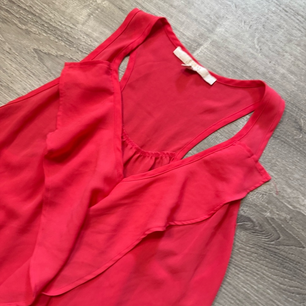 •GUESS• RUFFLE TANK TOP - Picture 5 of 5
